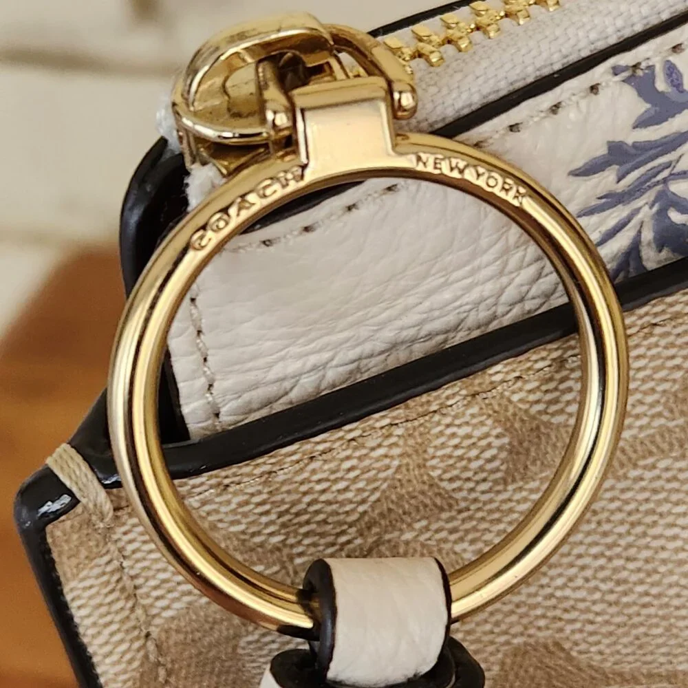 Coach Signature C's LT Khaki Shoulder Bag Purse